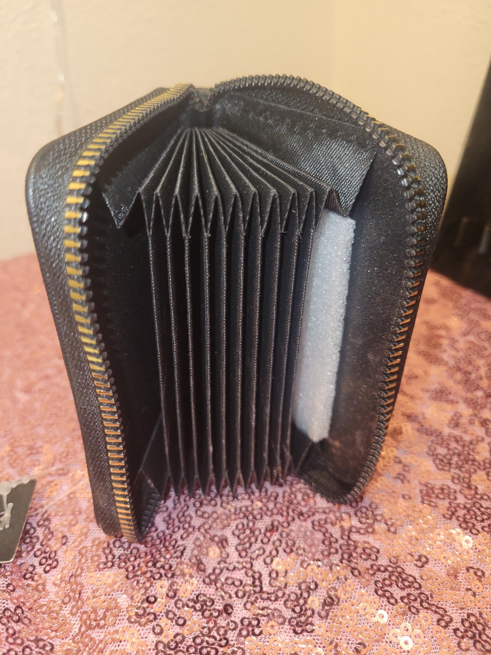 Black Accordion Zip Card Wallet